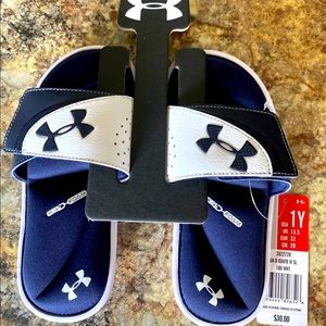 Under armour boys slides